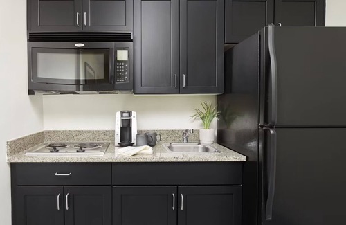 Capitol Hill Hotel | 3 Pet-Friendly Retreat w/Kitchen & Dining Near Top DC Landmarks & Museums