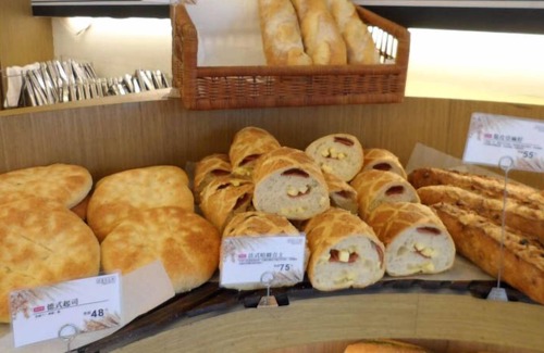 Zhongzheng Wohnung | 3 rooms/3 beds /2bath/ Dongmen MRT1 mins/ Yongkang/s6-7