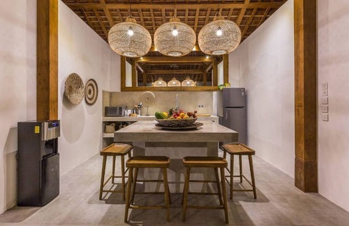 Seminyak Villa | 3 Villen im Zentrum von Seminyak / 38pax verbunden