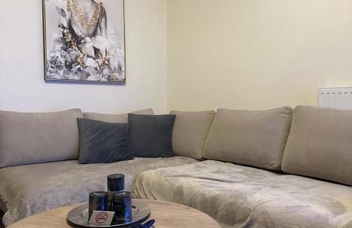 Kaisariani Wohnung | 3 Zimmer Wohnung athen
