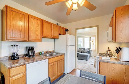 Spring Harbor Haus | 30 Day Minimum. Entire House. Washer & Dryer. A/C.