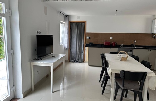 Apulia Skihütte | 300m by Apúlia Beach&Terrace