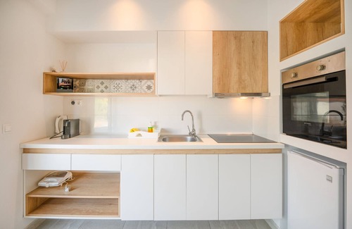 Olympiada Wohnung | 300m from Olympiada Beach with a shared pool