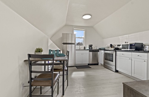 Nampa Wohnung | 300Mbps°Smart TV°Full Kitchen°Self Check-In°W/D