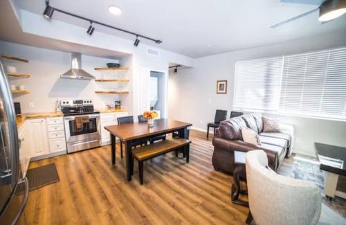 Southside Wohnung | 303 The Lofts, by Flagtown, 2 bed 2 bath