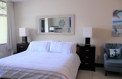 Ruskin Resort | # 305 Ein Luxusresort in Little Harbour mit Delfinen und Angeln nur wenige Schritte entfernt