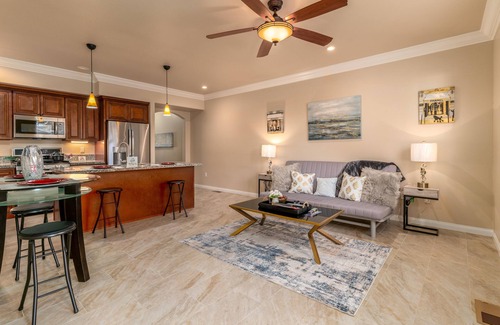 Carson City Haus | 30Min To Lake Tahoe 3BD Private Retreat Parking WiFi Downtown Carson City