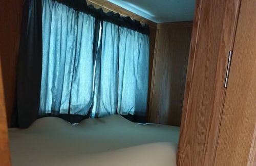 Ronda Haus | 32 foot trailer camper