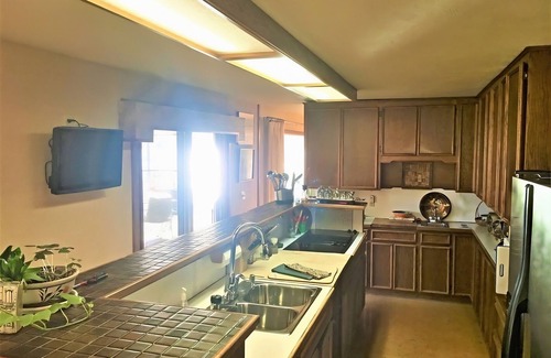 Rocky Point Haus | 60% RABATT SONDERANGEBOT OKT BIS MAI !!! SPEKTAKULÄRE FLATHEAD SEE RÜCKZUG!