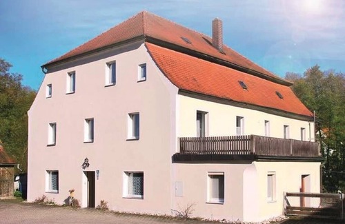 Laaber Wohnung | 35qm große, komfortabel eingerichtete, 2014 sanierte FeWo