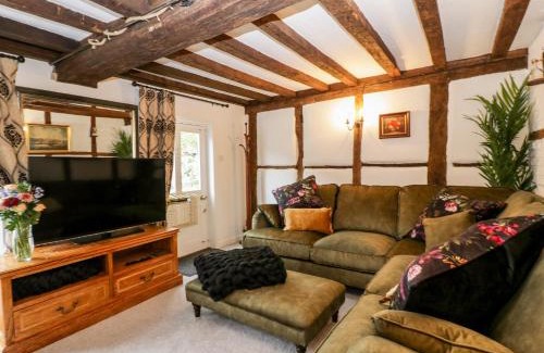 Downton Haus | 36 High Street