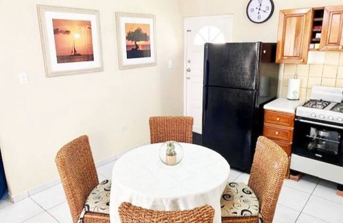 Sabana Liber Haus | 3BD villa near Best Beaches. Sleeps 7. Pets OK