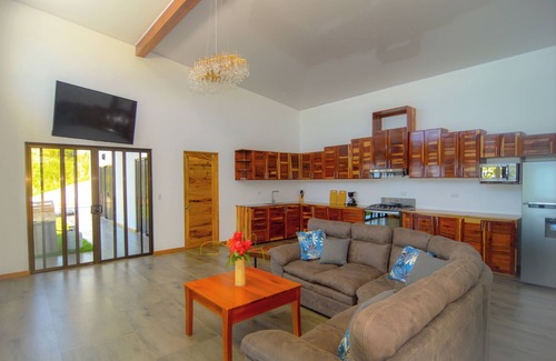 Uvita Haus | 3bdr Villa in Uvita TOUCAN | Jungle Ocean View | Luxury