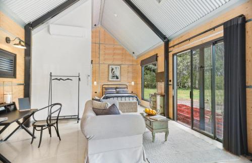 Whitfield Haus | 3BlackSHEDS