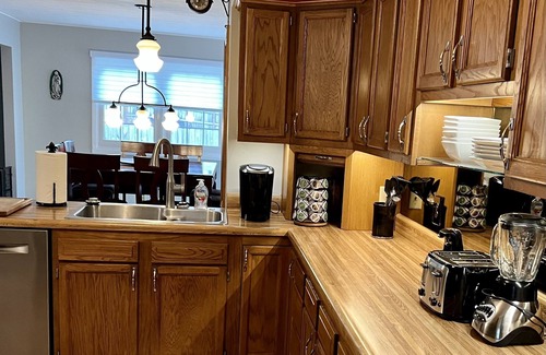 Bettendorf Haus | 3BR/2BA Beauty near TBK sports complex. Right off I74, close to everything!