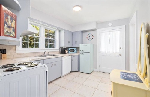 Jonesborough Haus | 3BR, 2BA house steps from historic Jonesborough