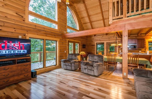 Helmsburg Kabine | Das Obstgarten Blockhaus