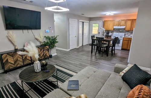 Mid City North Haus | 3BR Comfortable Green Haven nr Plants&Job Sites