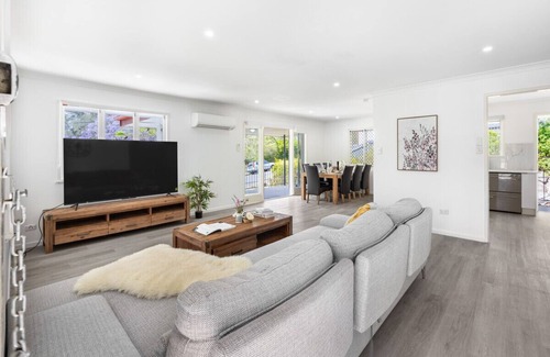 Indooroopilly Haus | 3BR Cozy house 4mins to mall