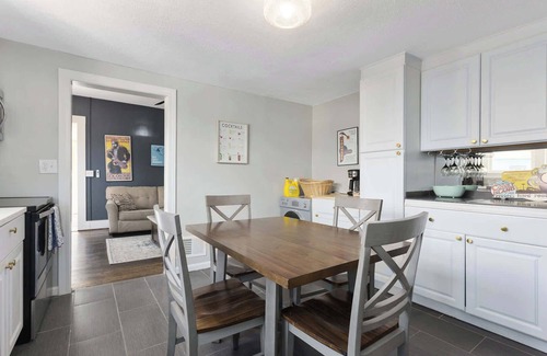 Lee's Summit Haus | Great for Families|King Beds+Walkable to DT LS