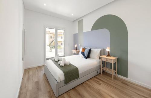 Bombarral Haus | 3BR Oasis With Pool by LovelyStay