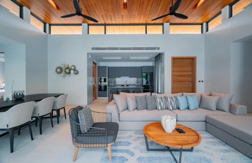 Si Sunthon Villa | 3BR Pool Villa at Botanica Modern Loft in Bangtao
