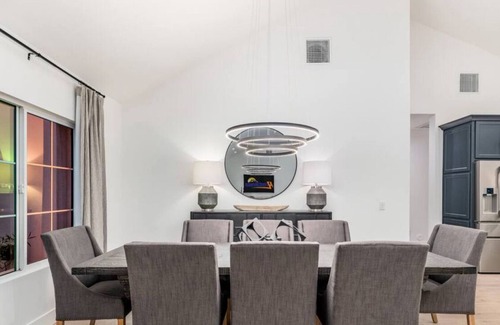 Thunderbird East Villa | 3Million$ Fantasy Fire Dream Oasis+Pickleball Court w/NBA lines+Shuffleboard Court+Bocce