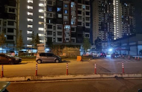 Putrajaya Wohnung | 3R2B Entire Apartment Air-Conditioned by WNZ Home Putrajaya for Islamic Guests Only