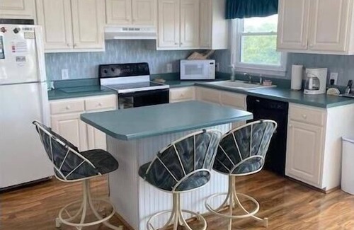 The Point Hütte | 3. Reihe mit privatem Pool, Tiki-Bar und einfachem Zugang zum Strand