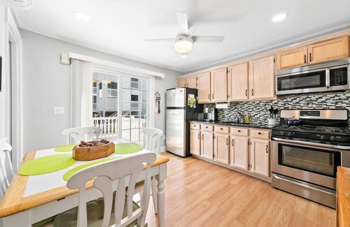 Beach Haven Wohnung | * 3rd to Beach * 7 / 6-7 / 13 verfügbar Sonderpreis * Beautiful Updated Victorian *