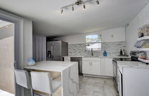 Lake Worth Haus | 4/2 Gem w/ Private Pool