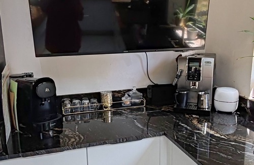 Sainte-Anastasie-sur-Issole Villa | 4-bedroom house Quiet pool