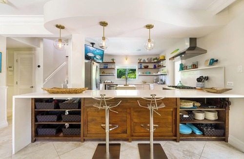 West Bay Haus | Seven Mile Beach - Private 4 bd 3 bth, Resort-Stil Privathaus mit Pool