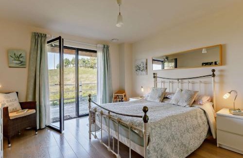 Moorlinch Haus | 4 bed in Glastonbury SHALO