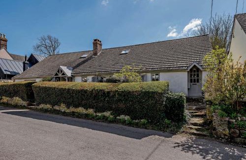 West Lulworth Haus | 4 Bed in Lulworth Cove DC176