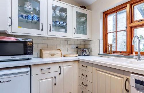 Polruan Haus | 4 Bed in Polruan PC060