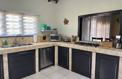 Opal Haus | 4-Bett-Luxus-Villa, privater Pool, kurzer Weg zum Ritz und Marriott Beach!