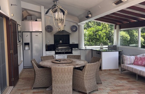 Almancil Villa | Sonderangebot für den 13.-27. Juli SPAREN SIE € 1.900 pro Woche