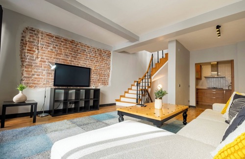 Tophane Wohnung | 4-bedroom apartment with private terrace, AC and WiFi