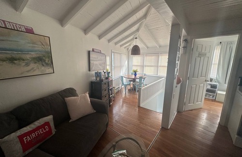 Fairfield Haus | 4 Bedroom House on Fairfield Beach - Summer Availability