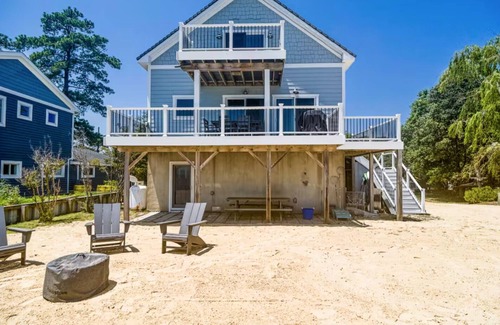 Point Lookout Haus | 4 Bedroom Luxury Private Beach Retreat