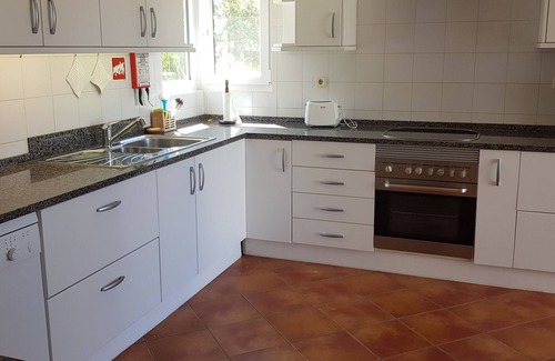 Ferragudo Haus | 4 Schlafzimmer Luxusvilla mit Meerblick in Strandnähe