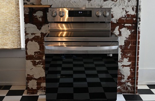 Midtown Haus | 4 Bedroom Memphis Historic Home and Summer In-ground Swimming Pool