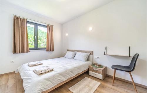 Jastrebarsko Haus | 4 Bedroom Nice Home In Ivancici