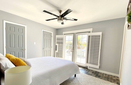 Pointe Scottsdale Haus | 4 Bedrooms Farm house in center of Old town with pool and spa