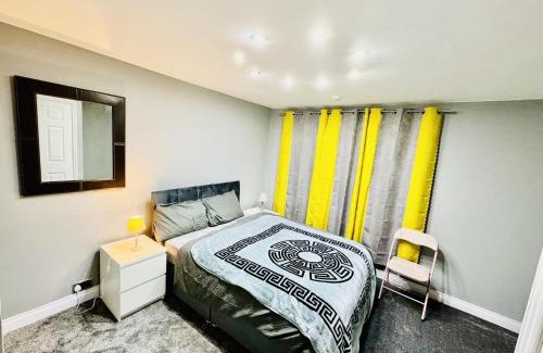 Iverley Haus | 4 bedrooms Full house Stourbridge Birmingham