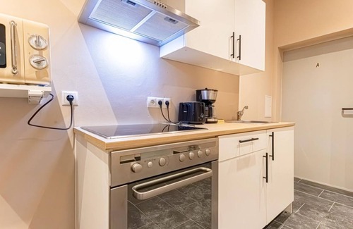Neulerchenfeld Wohnung | 4-BR Apt, Ideal for Groups, 6-Min to Stadthalle