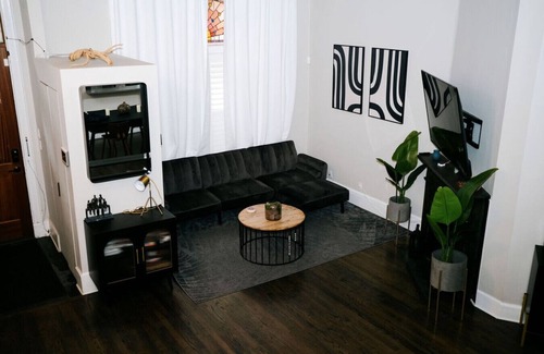 Old Town Wohnung | Walk to the Beach! Theater-Coffee Bar-Games-Gym