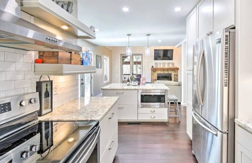 Demorest Haus | Fluss, Stromschnellen, Kajakfahren, Blick auf die Berge, Rapids vom Deck hören, Great Winery's