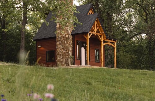 Laura Haus | #4 Butterfly Lodge